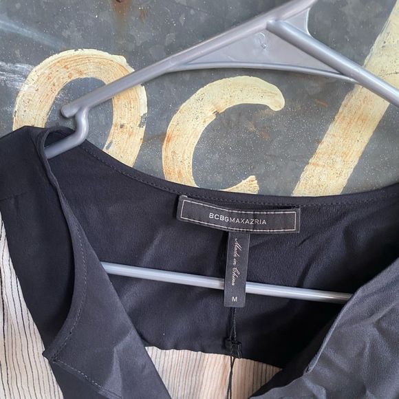 BCBG Maxazria NWT "Joe" Black White Stripe Blouse Size Medium, MSRP $228 - Picture 2 of 11